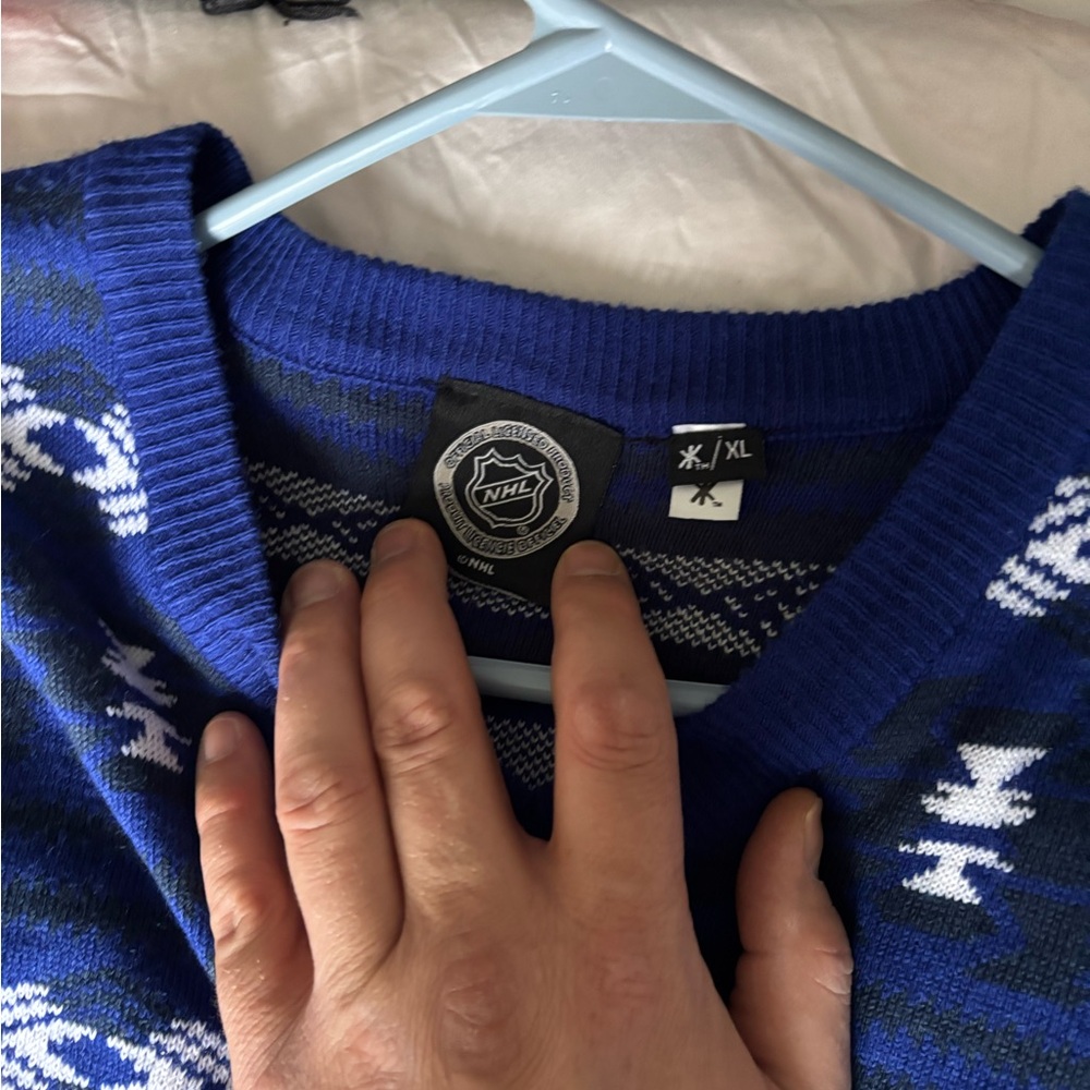 NHL Canucks Sweater-vest.